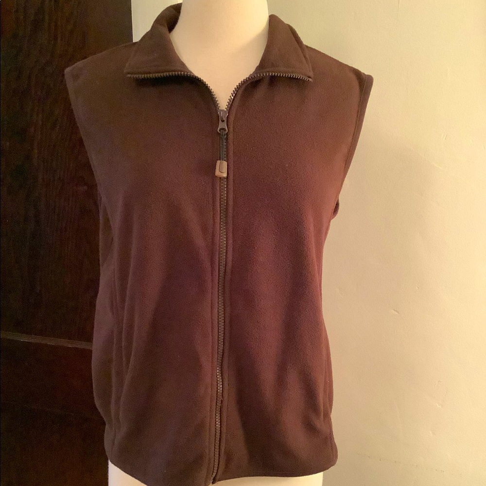 Baxter and Wells fleece vest